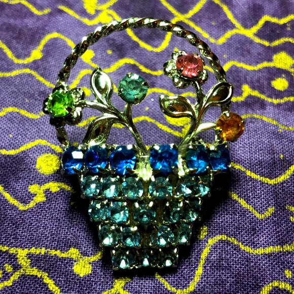 Vintage Silver Tone Dainty Flower Basket with Sparkle - Picture 2 of 3